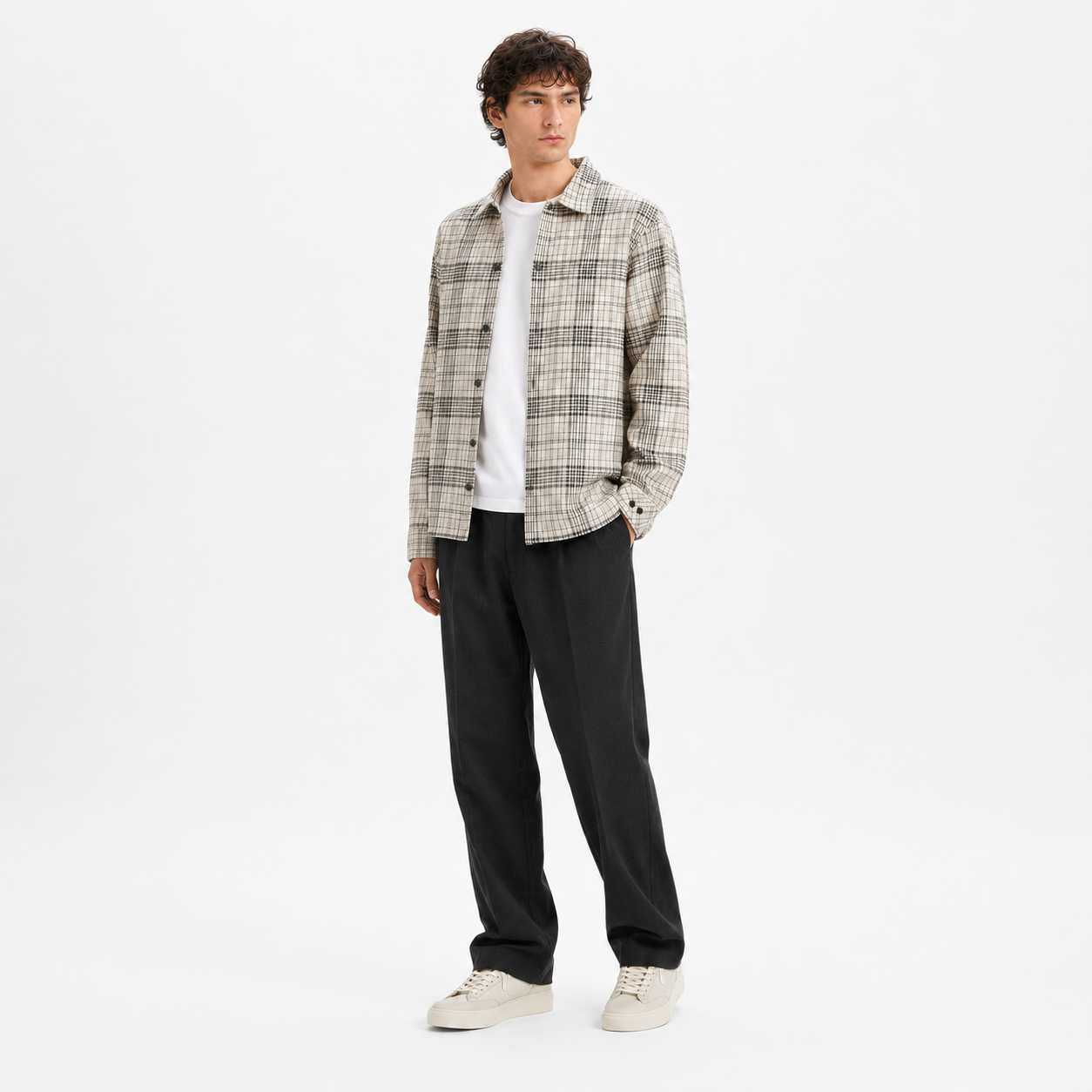 Samsøe Samsøe Taka JS overshirt i tern, casual trøje i blødt stof med klassisk ternmønster og afslappet pasform.