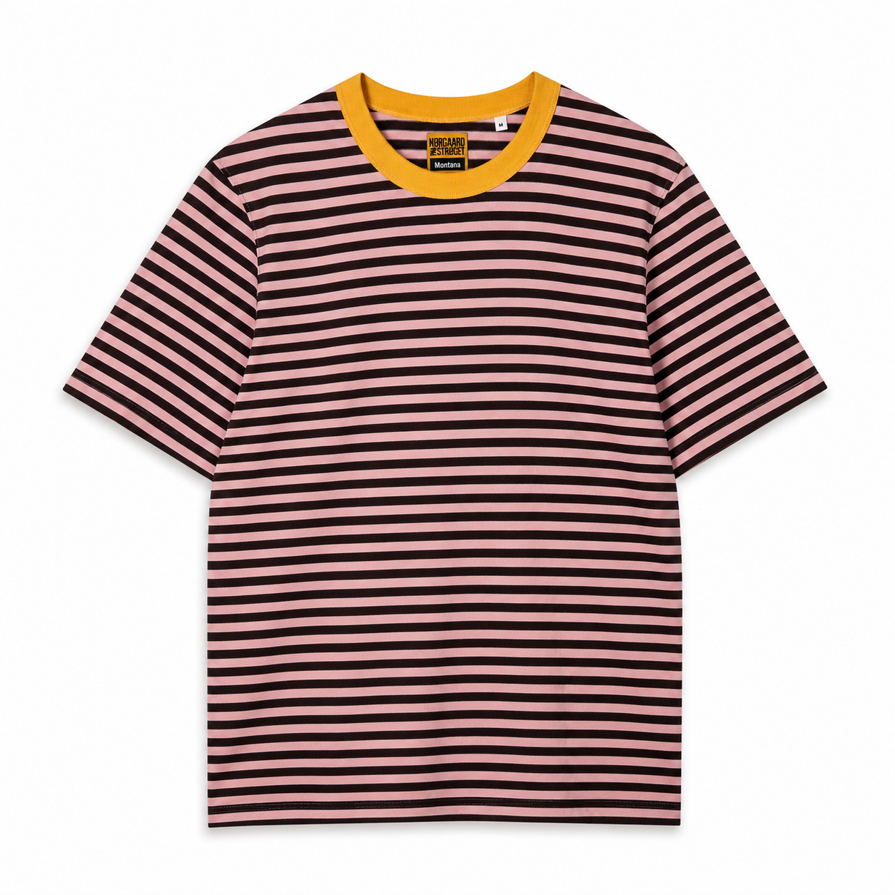 Mads Nørgaard Montana stribet T-shirt med blå og hvidt mønster, almindelig pasform, vises på model.