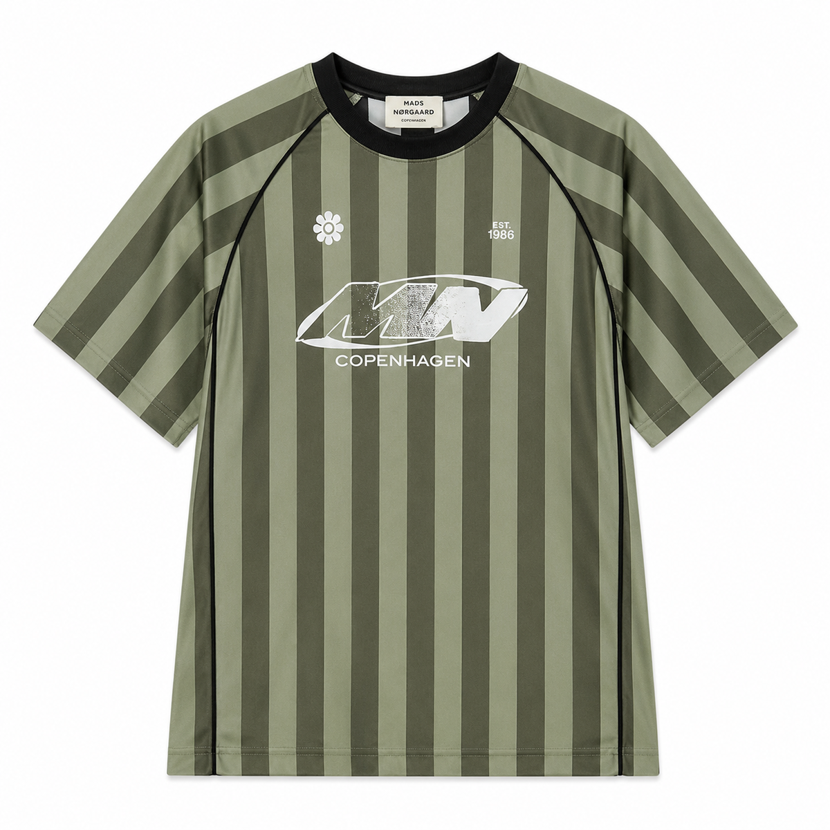 Grønstribet Mads Nørgaard t-shirt i jersey med casual pasform og lange ærmer.