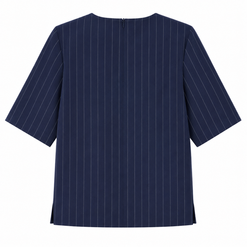 Navyblå GANNI nålestribet bluse i størrelse 40, vist med detaljer af striber og klassisk design.