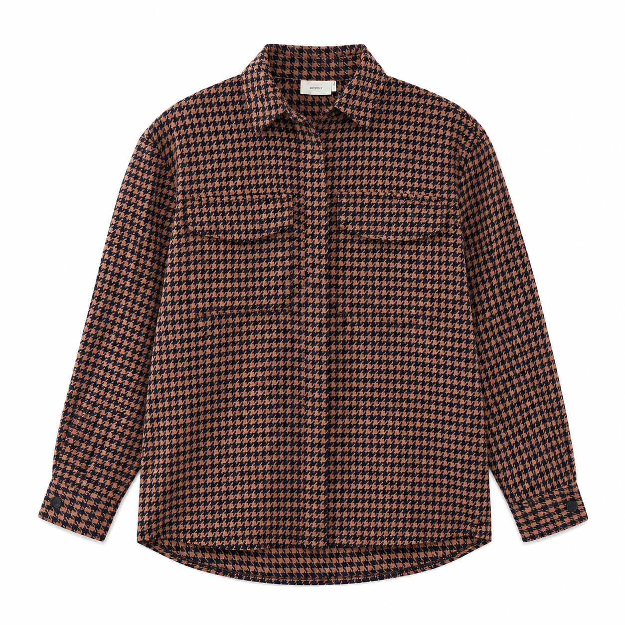 Gestuz houndstooth skjorte med lang ærme og klassisk mønster, vises på billedet.