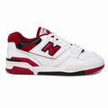 Fabricobe New Balance 550 sneakers i hvid med blå detaljer, vises foran, med luftigt design og sporty stil