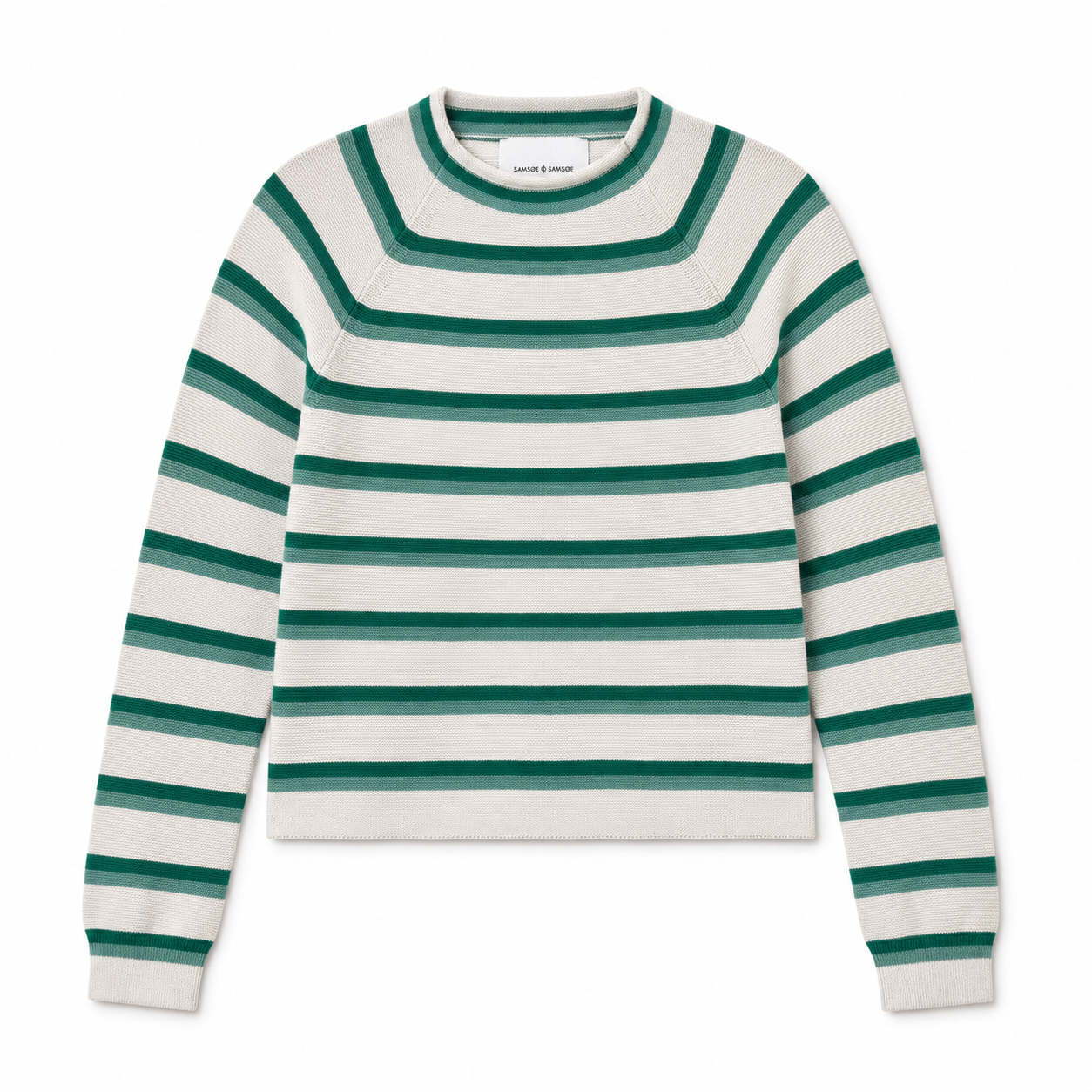 Samsøe Samsøe stribet bluse i blødt stof med langærmet design og runde halsudskæring, vises på modellen.